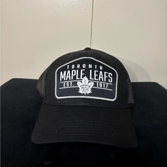 Toronto Maple Leafs Black Cap - Picture 1 of 3